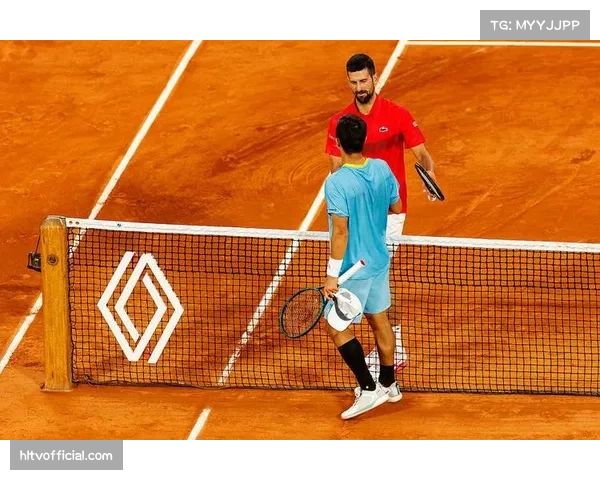 德约克服首盘失利以2比1逆转汉夫曼成功晋级下一轮展现坚韧毅力